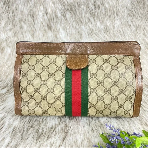 Gucci Parfums Sherry Clutch Bag - Picture 2 of 13